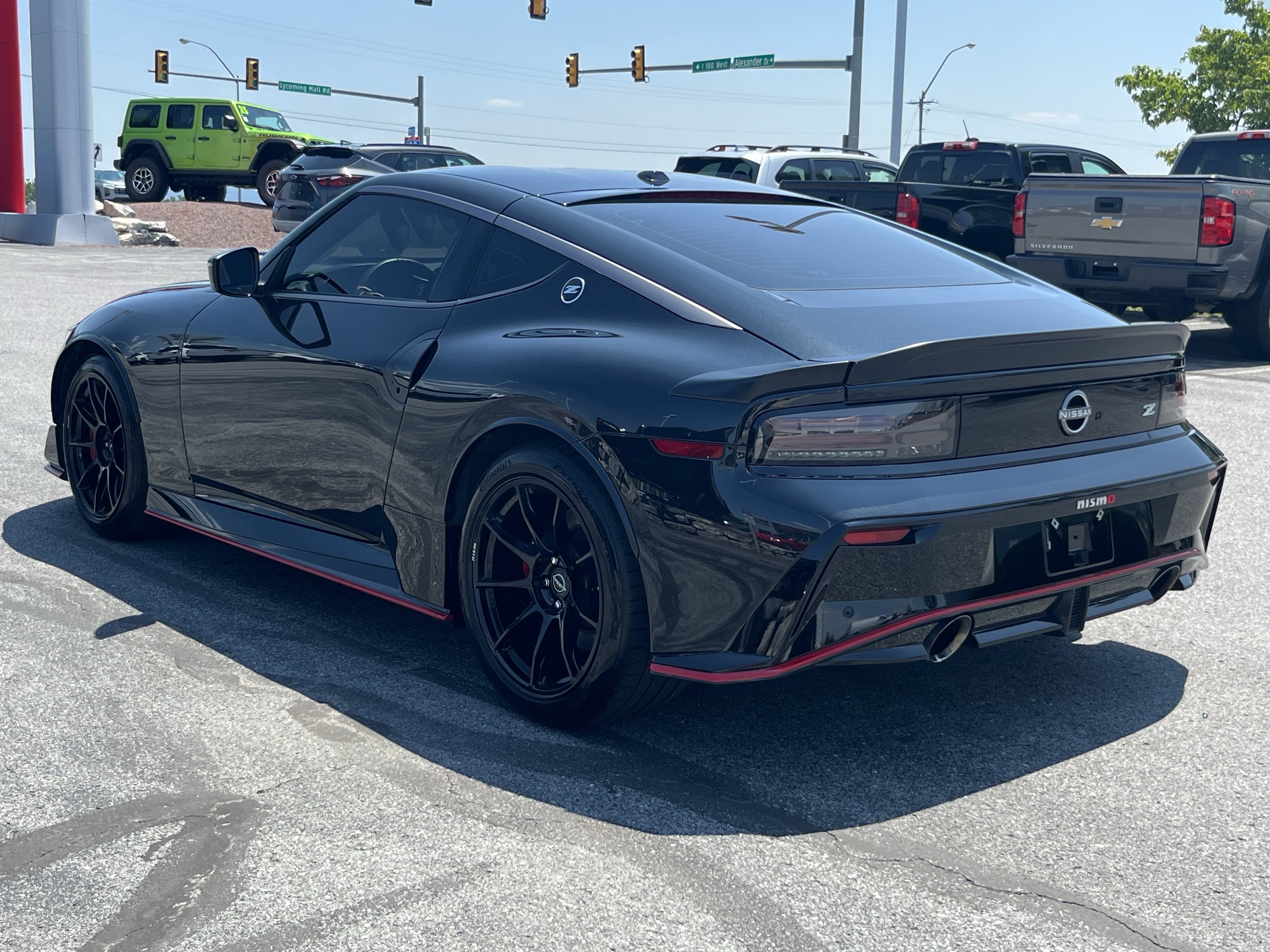 Used 2024 Nissan Z NISMO w/ Floor Mat Package RWD image 7