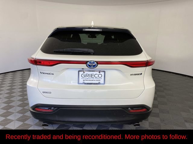 Used 2021 Toyota Venza LE AWD/4WD image 6