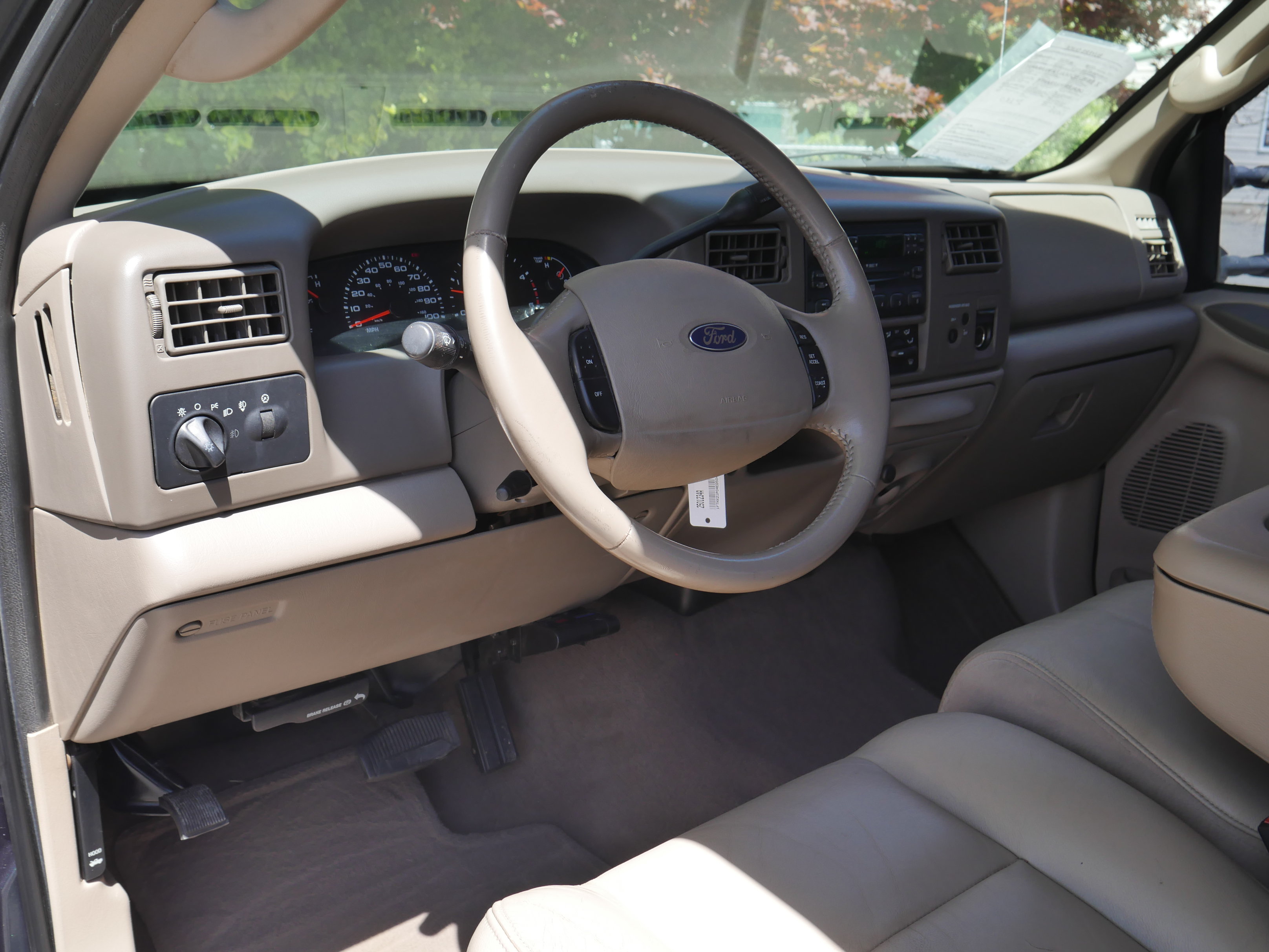 Used 2004 Ford F250 Lariat AWD/4WD image 4