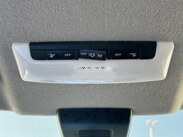 Certified 2021 Nissan Kicks S image 37