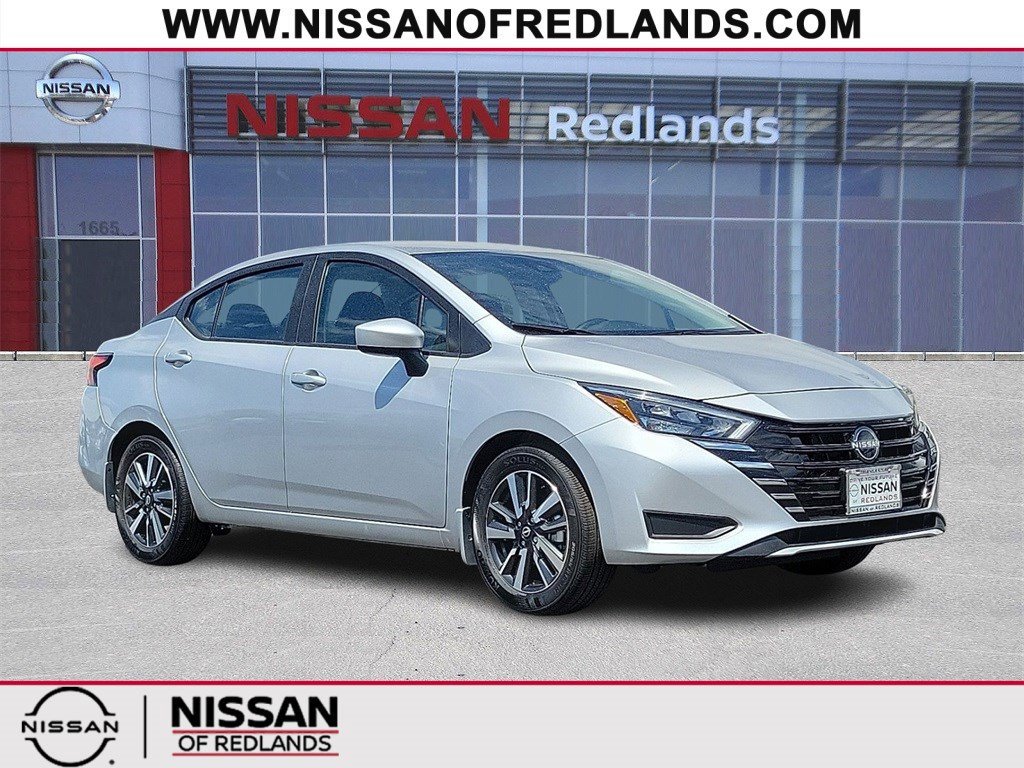New 2025 Nissan Versa SV w/ Trunk Package