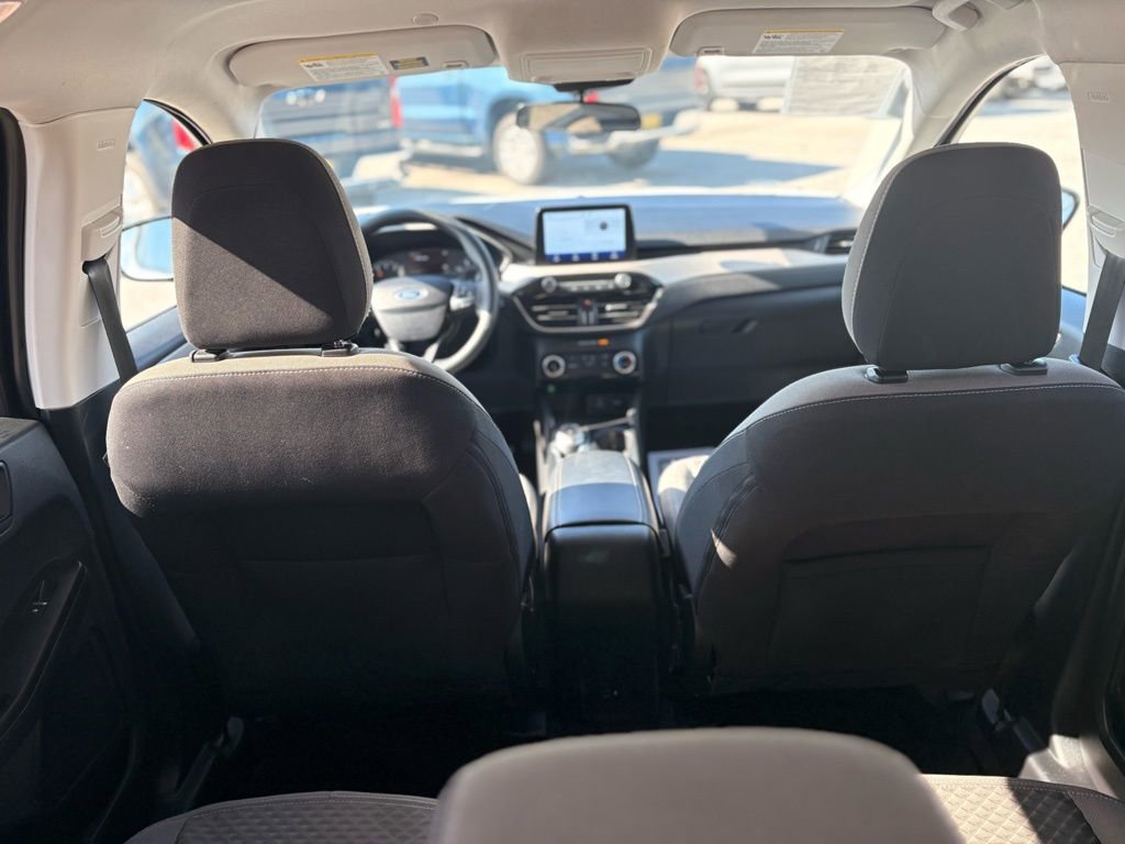 Used 2022 Ford Escape SE image 12