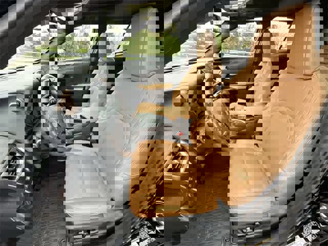 Used 2023 Lexus UX 250h AWD w/ Premium Package image 17