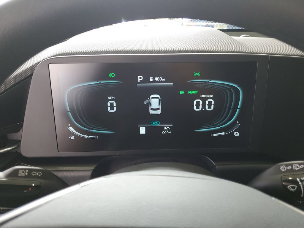 Used 2026 Kia Niro LX FWD image 27