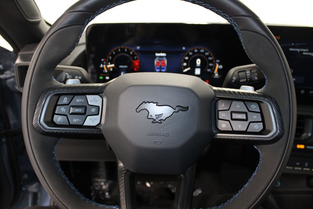 Used 2025 Ford Mustang Dark Horse image 29
