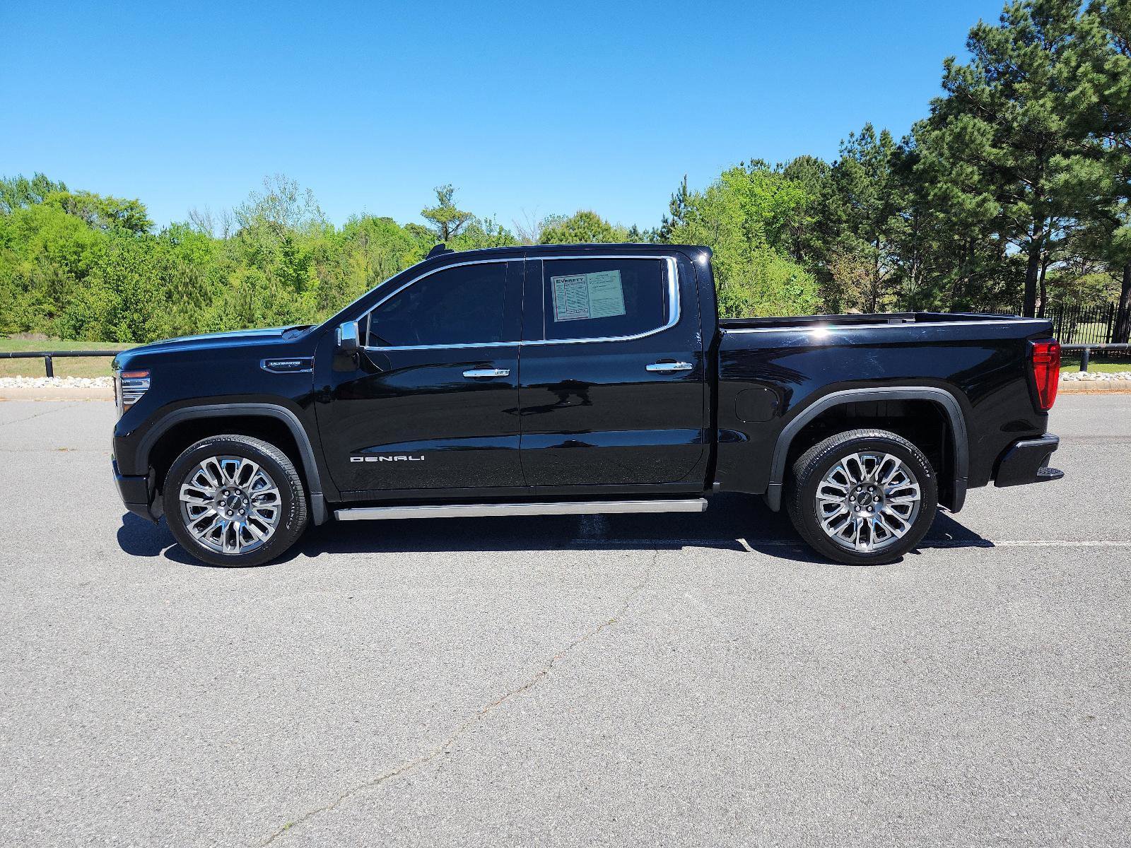 Certified 2025 GMC Sierra 1500 Denali Ultimate AWD/4WD image 2