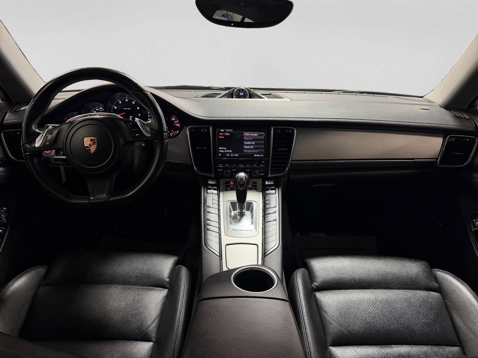 Used 2014 Porsche Panamera 4 w/ Premium Package AWD/4WD image 16