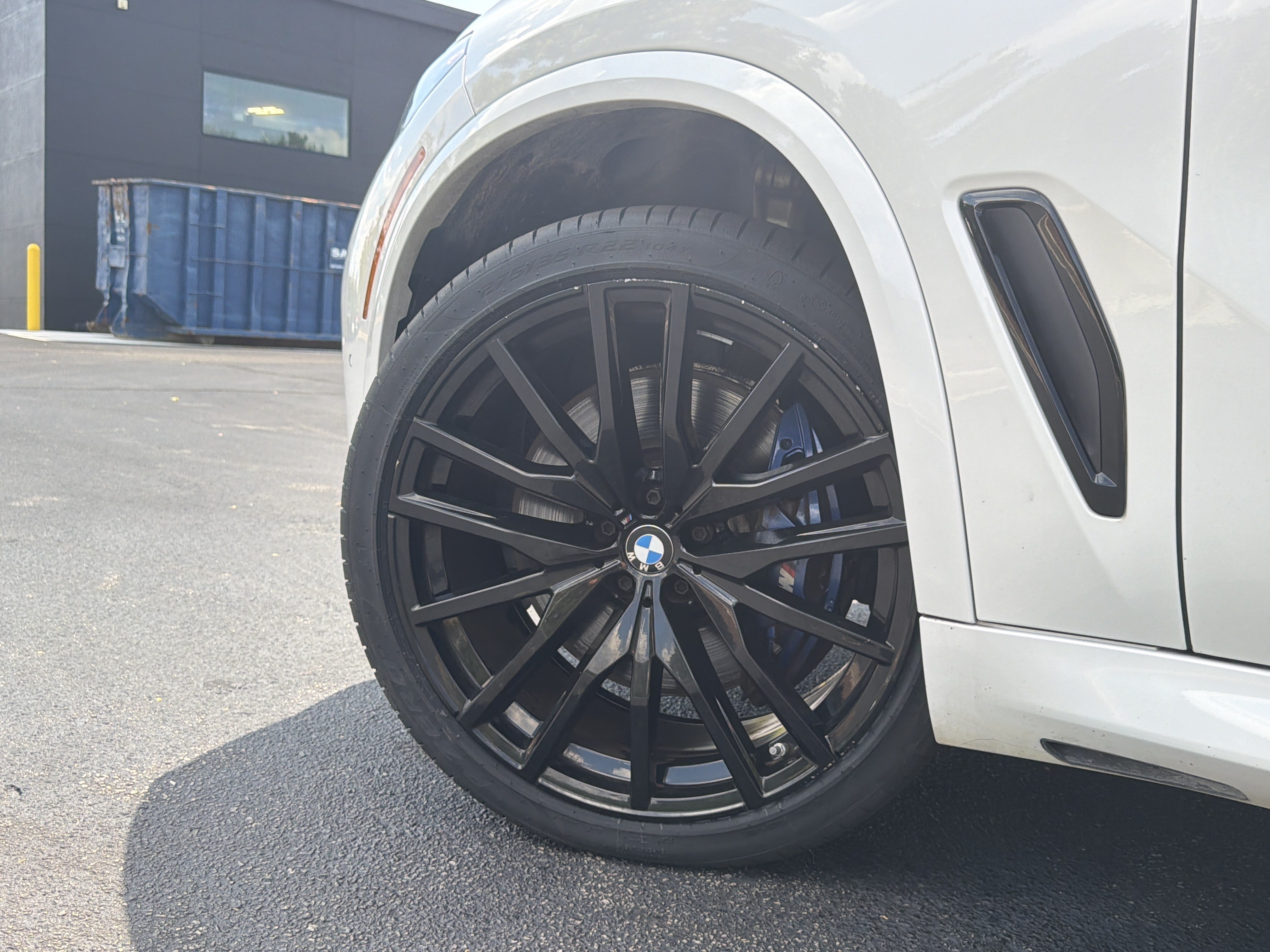 Used 2022 BMW X5 M50i w/ Executive Package AWD/4WD image 18