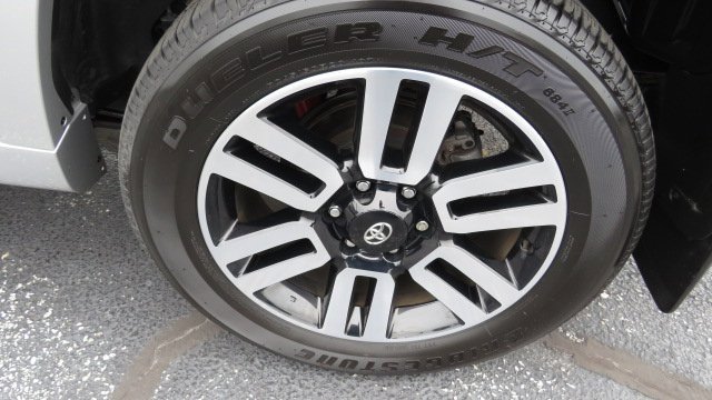 Used 2023 Toyota 4Runner Limited image 33