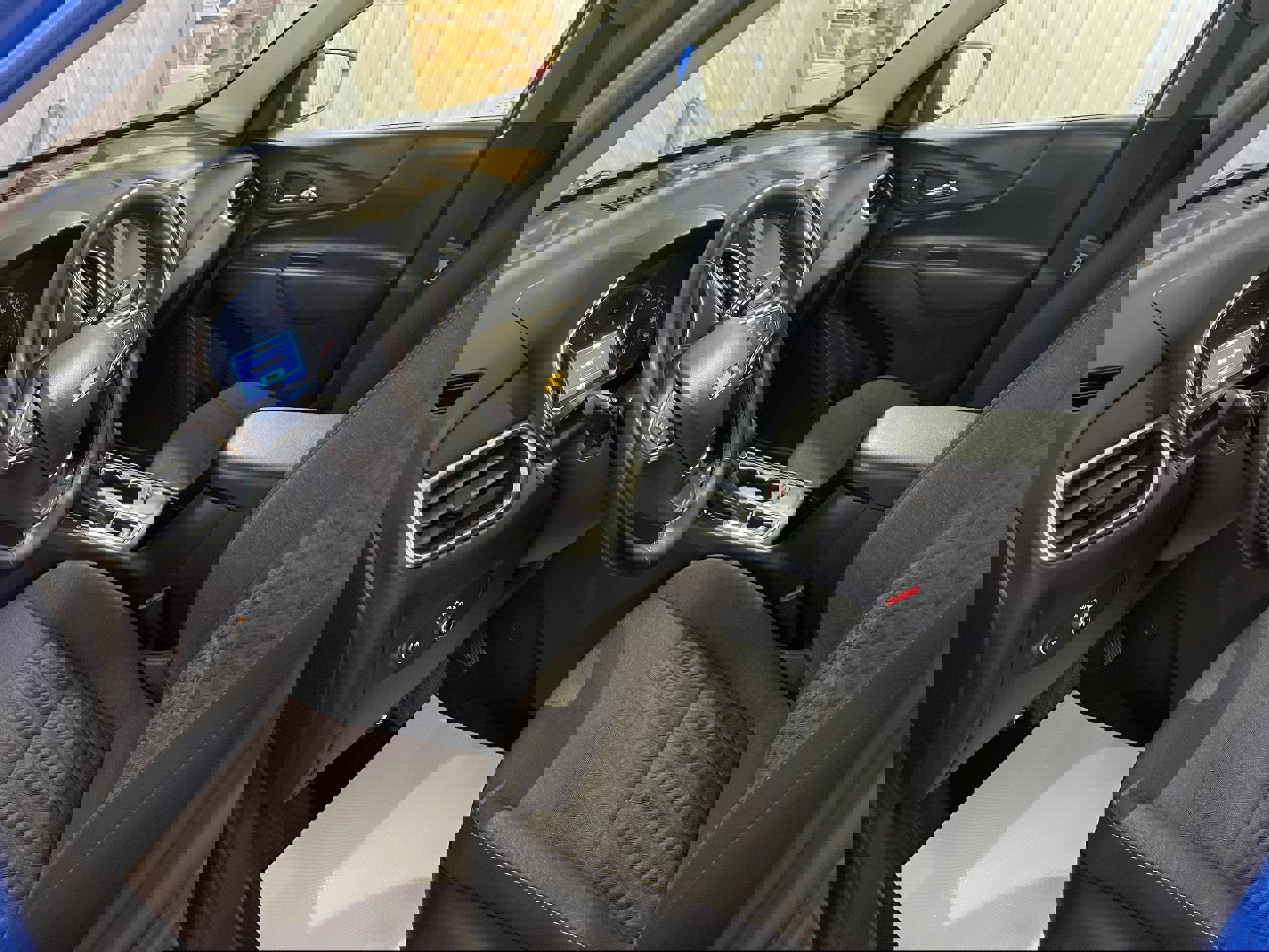 Used 2024 Chevrolet Equinox LT image 10