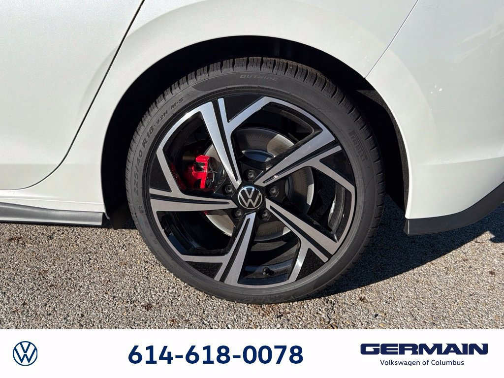 New 2026 Volkswagen GTI SE FWD image 9