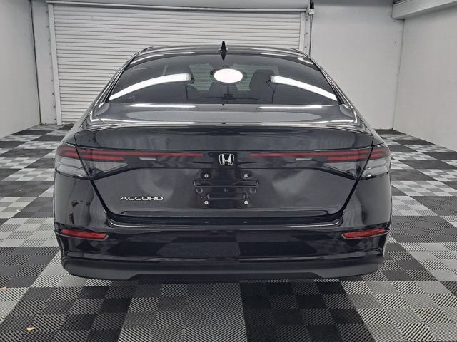Used 2023 Honda Accord EX image 5