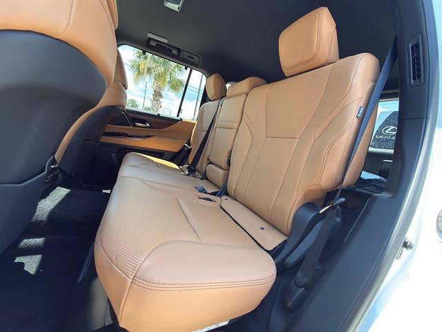 New 2026 Lexus LX 700h Luxury AWD/4WD image 18