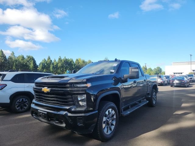 Used 2025 Chevrolet Silverado 2500 Custom w/ Custom Value Package AWD/4WD image 10