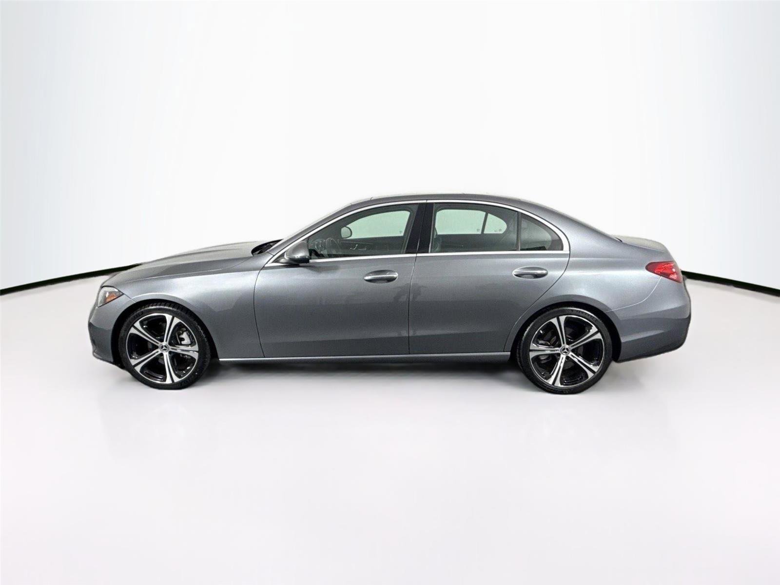 Used 2022 Mercedes-Benz C 300 Sedan image 9