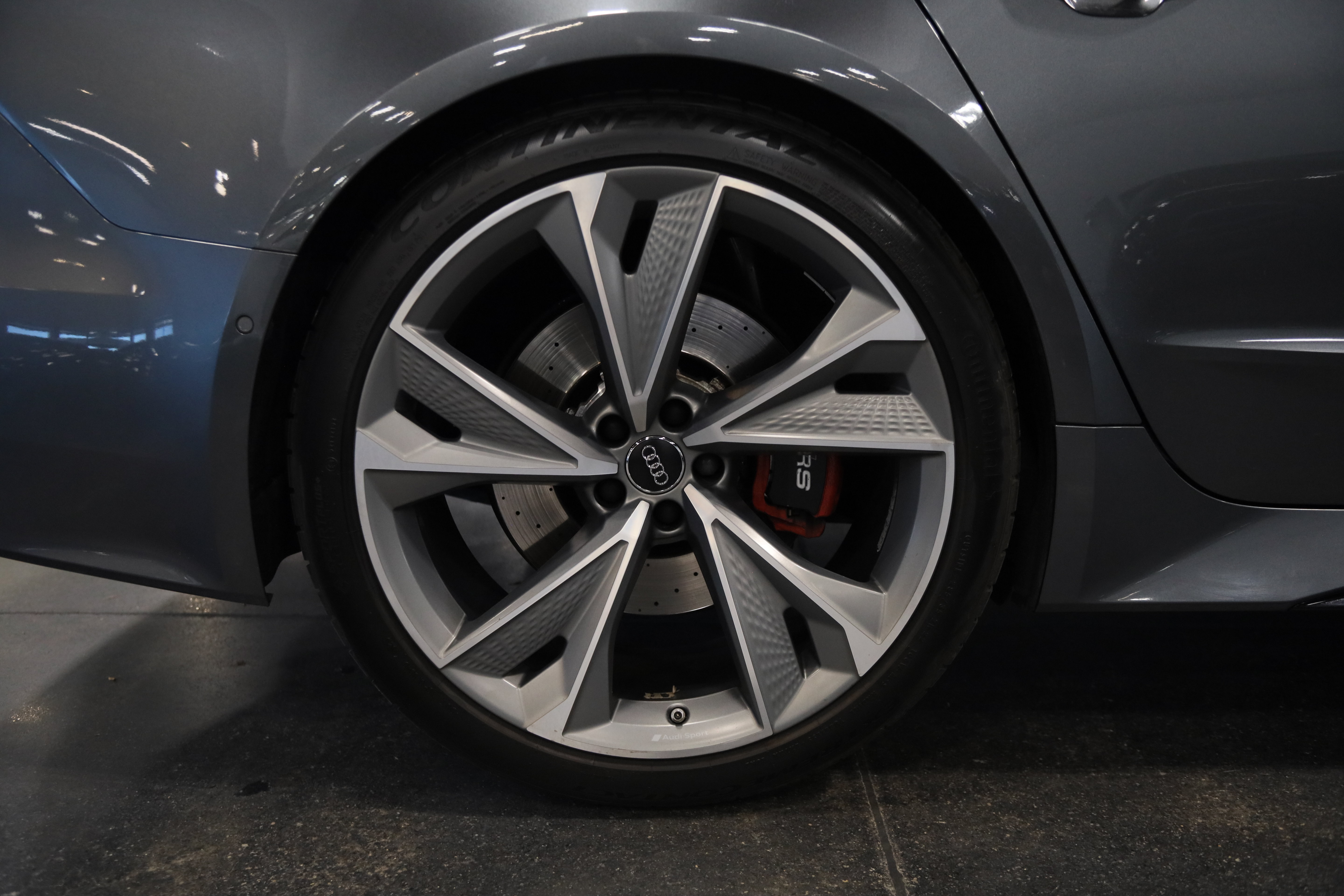 Used 2021 Audi RS 7 Sportback w/ Black Optic Package AWD/4WD image 11