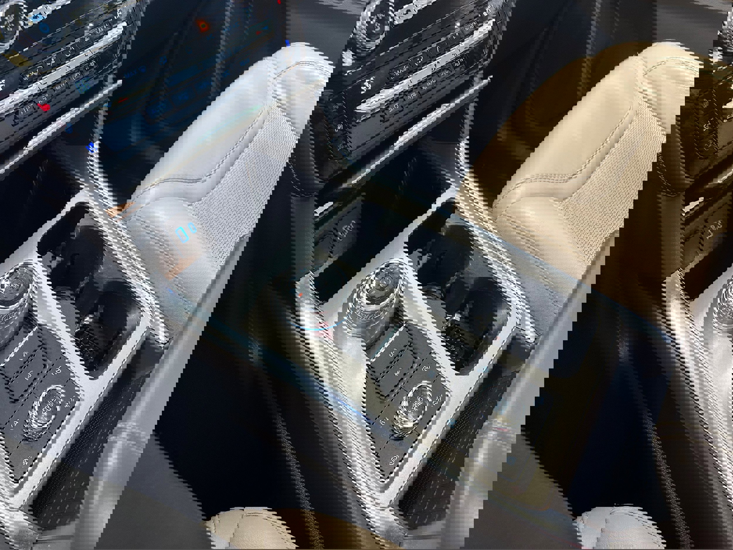 Used 2021 Ford Explorer Platinum w/ Equipment Group 601A image 21