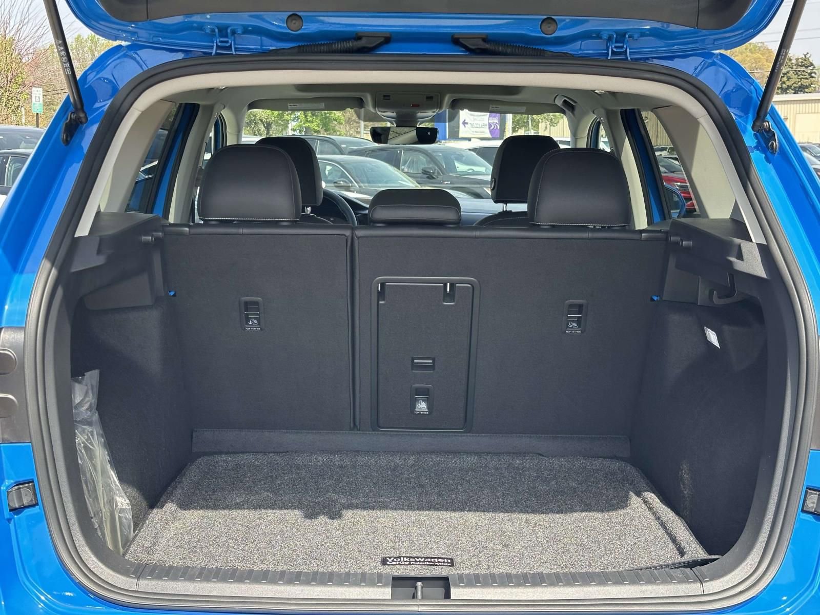 Used 2024 Volkswagen Taos SE image 12