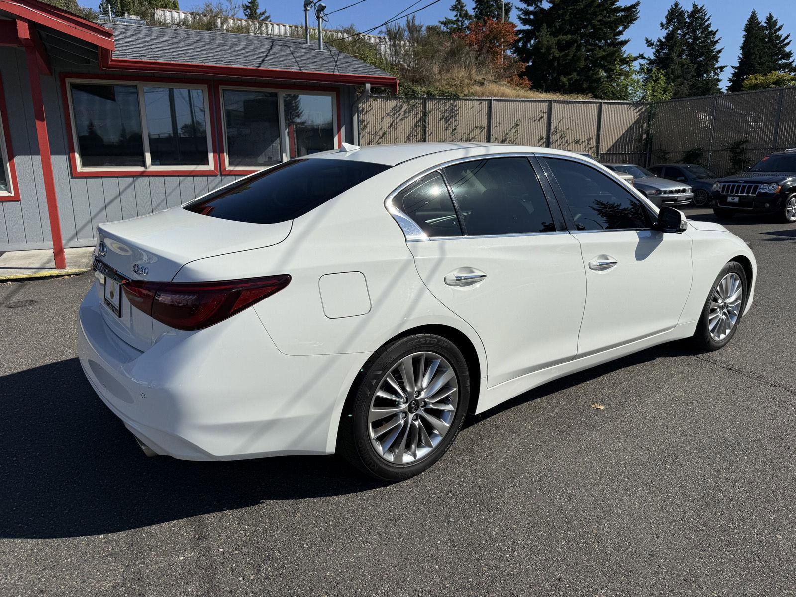 Used 2021 INFINITI Q50 Luxe image 8