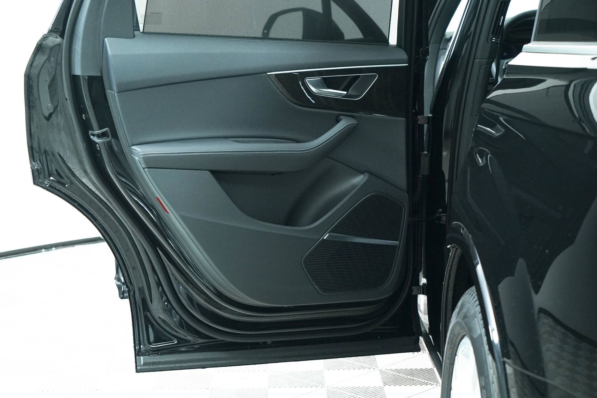 New 2025 Audi Q7 3.0T Prestige image 19