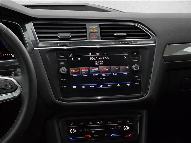 Used 2022 Volkswagen Tiguan SE image 16