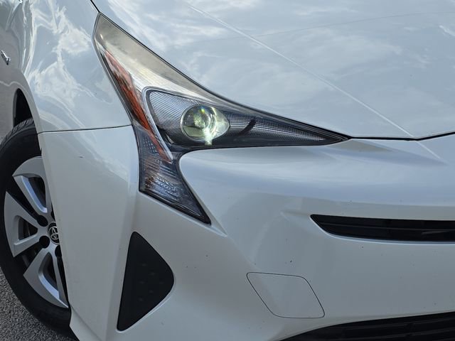 Used 2016 Toyota Prius Four image 31