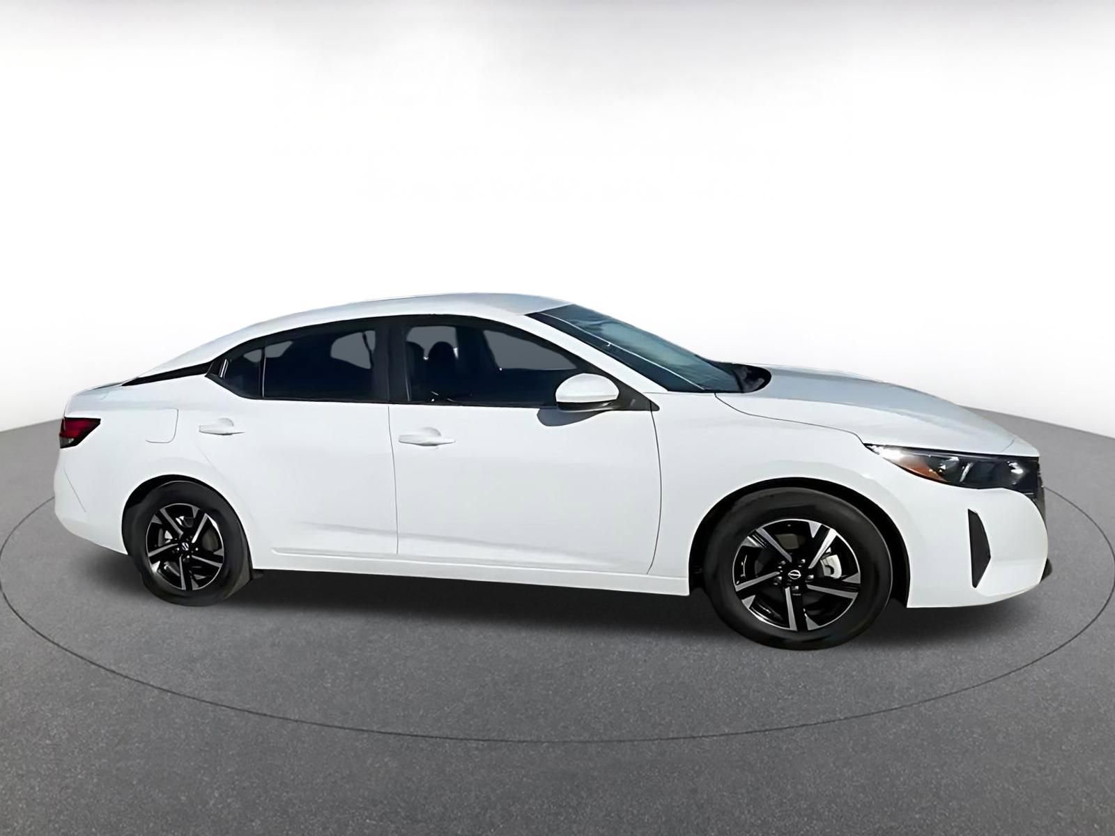 Used 2025 Nissan Sentra SV image 12