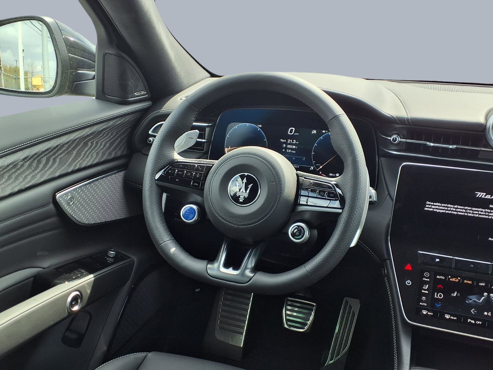 New 2026 Maserati Grecale Modena image 13