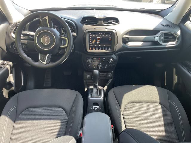Used 2023 Jeep Renegade Latitude w/ Sun/Sound Group AWD/4WD image 20