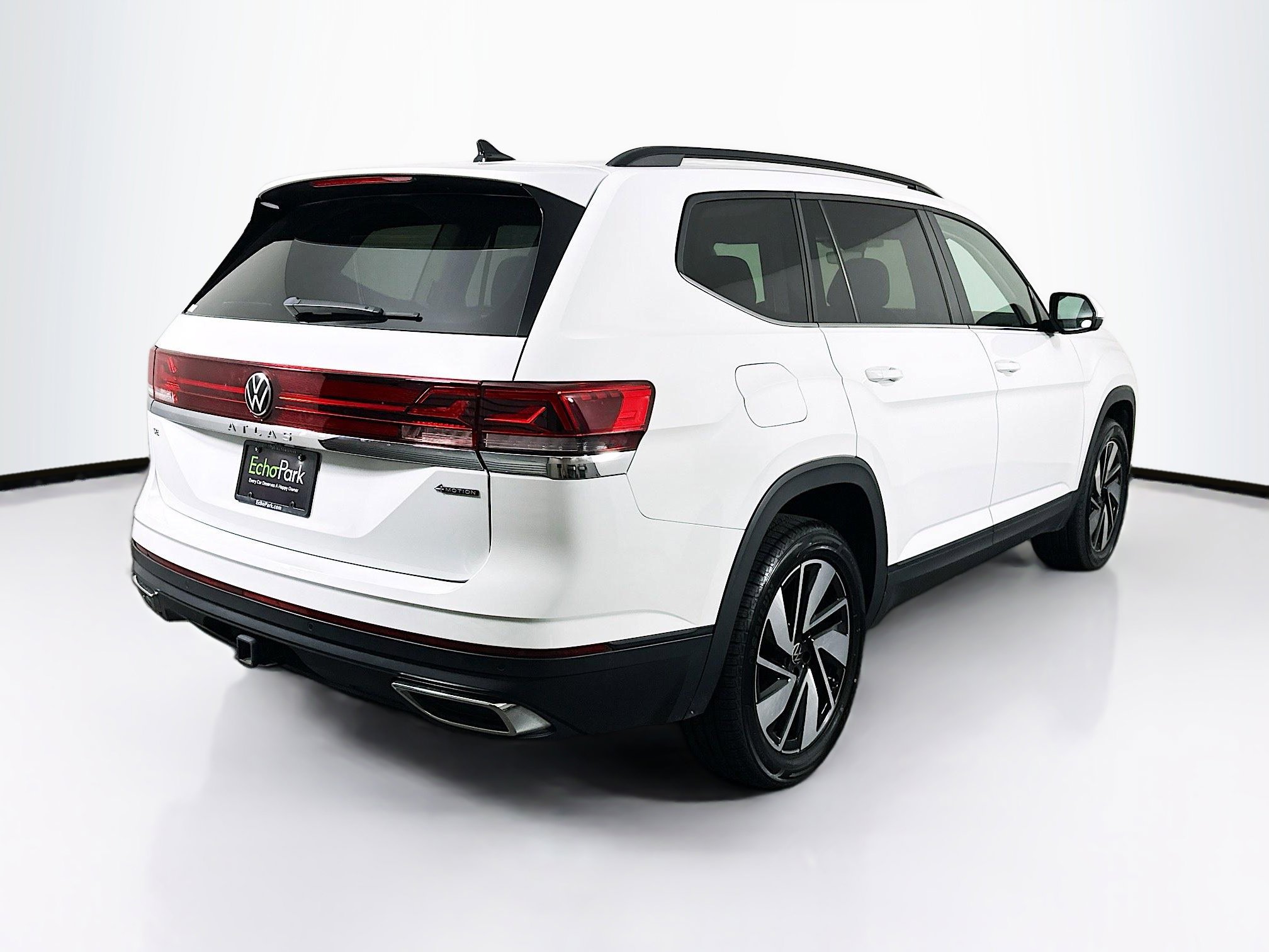 Used 2024 Volkswagen Atlas SE image 9