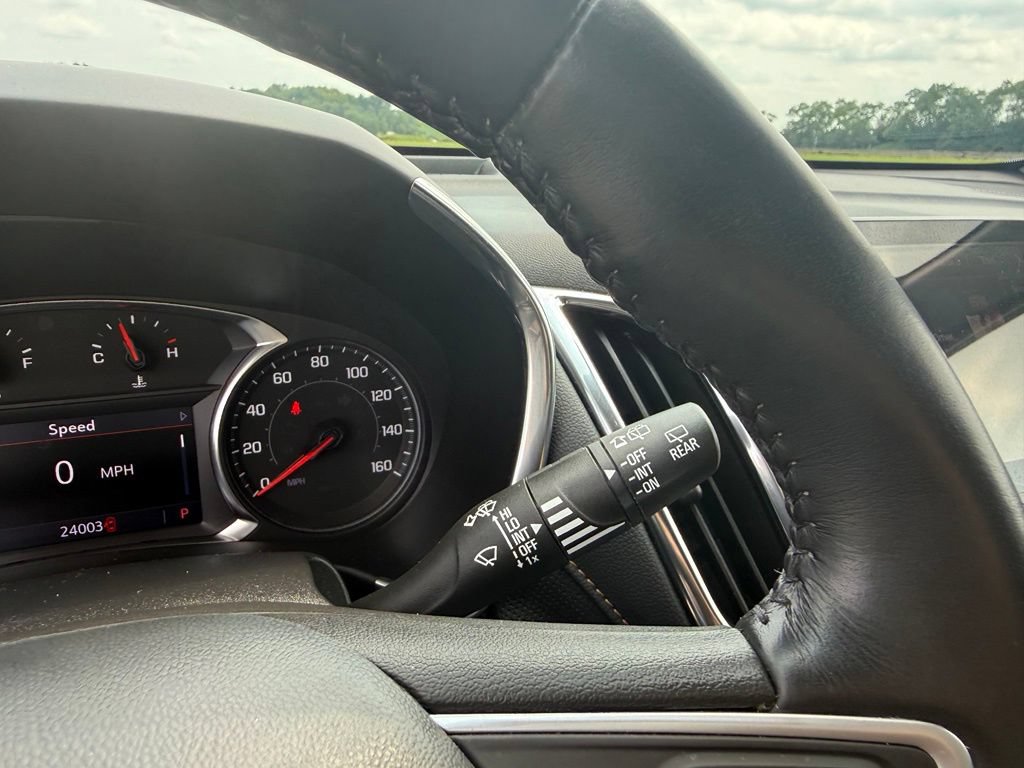 Used 2022 Chevrolet Equinox Premier FWD image 36