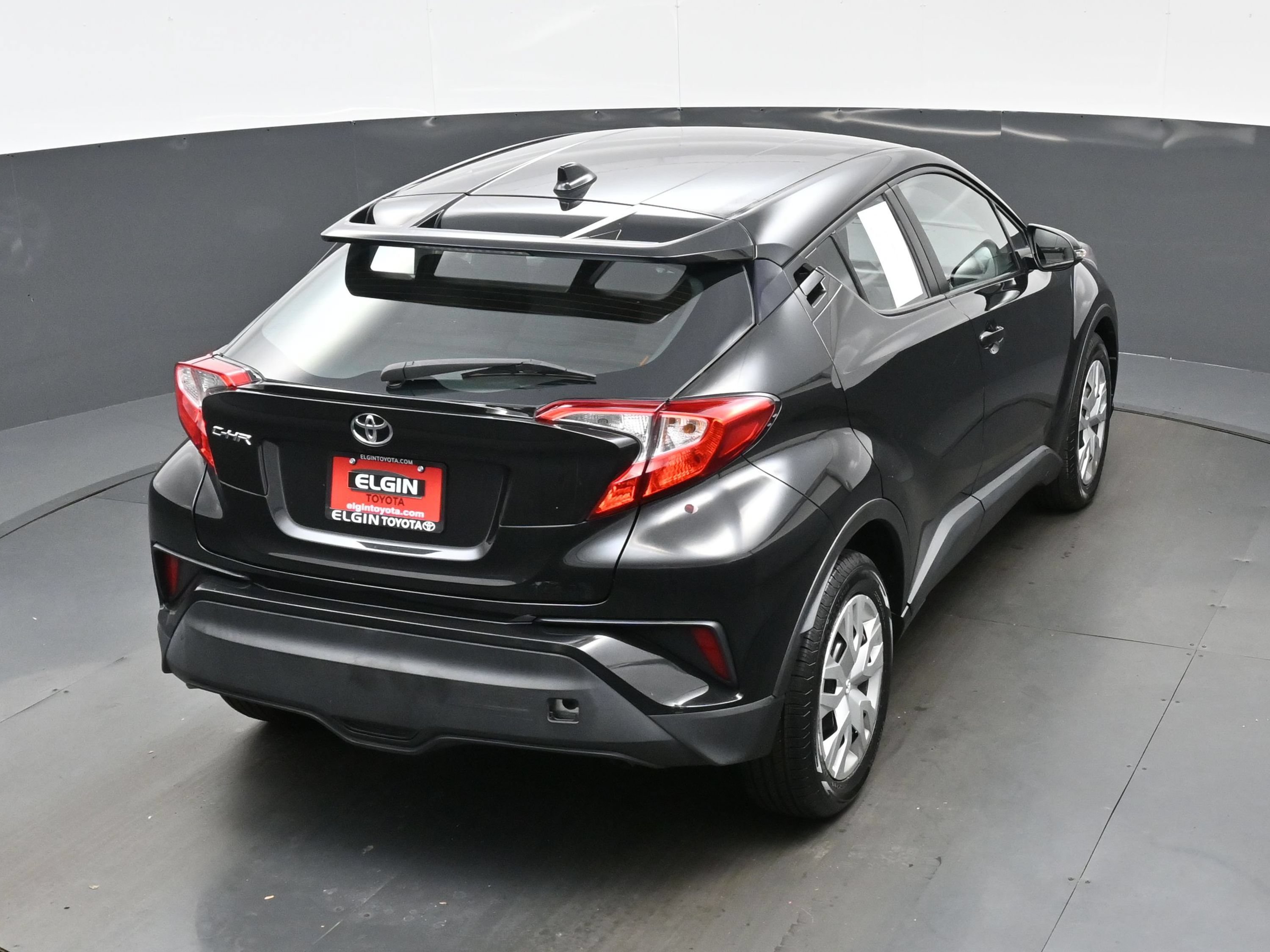 Used 2021 Toyota C-HR LE FWD image 38