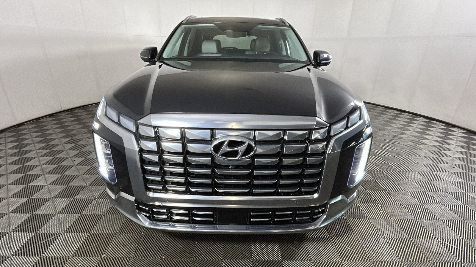 Used 2024 Hyundai Palisade Calligraphy FWD image 8