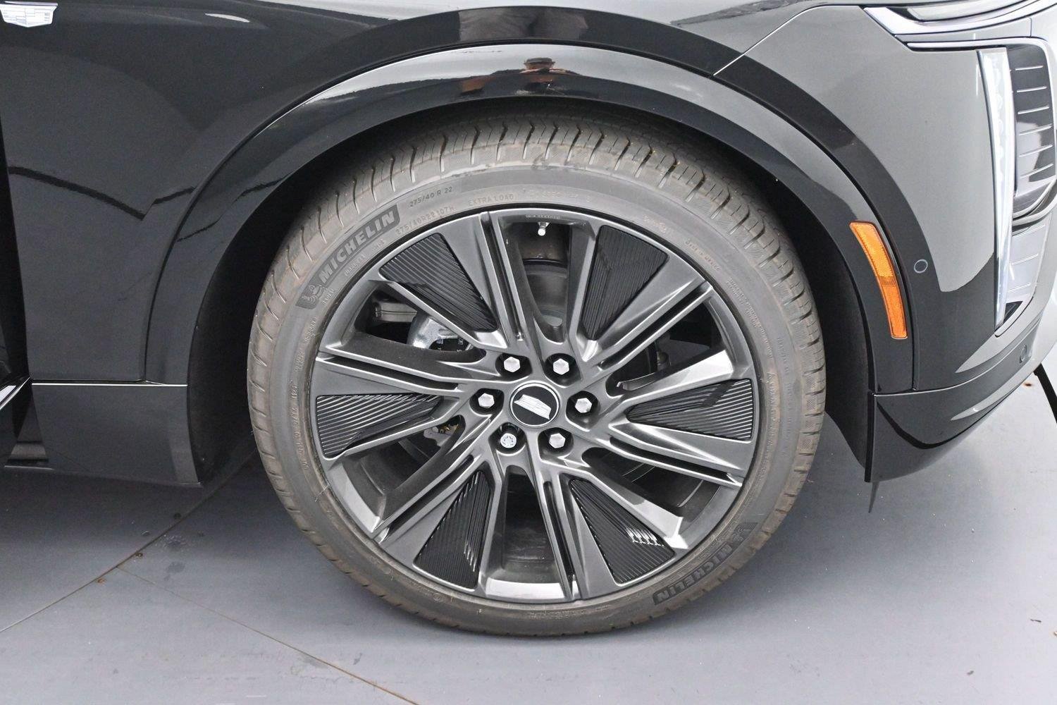 New 2027 Cadillac Lyriq Signature Sport AWD/4WD image 34