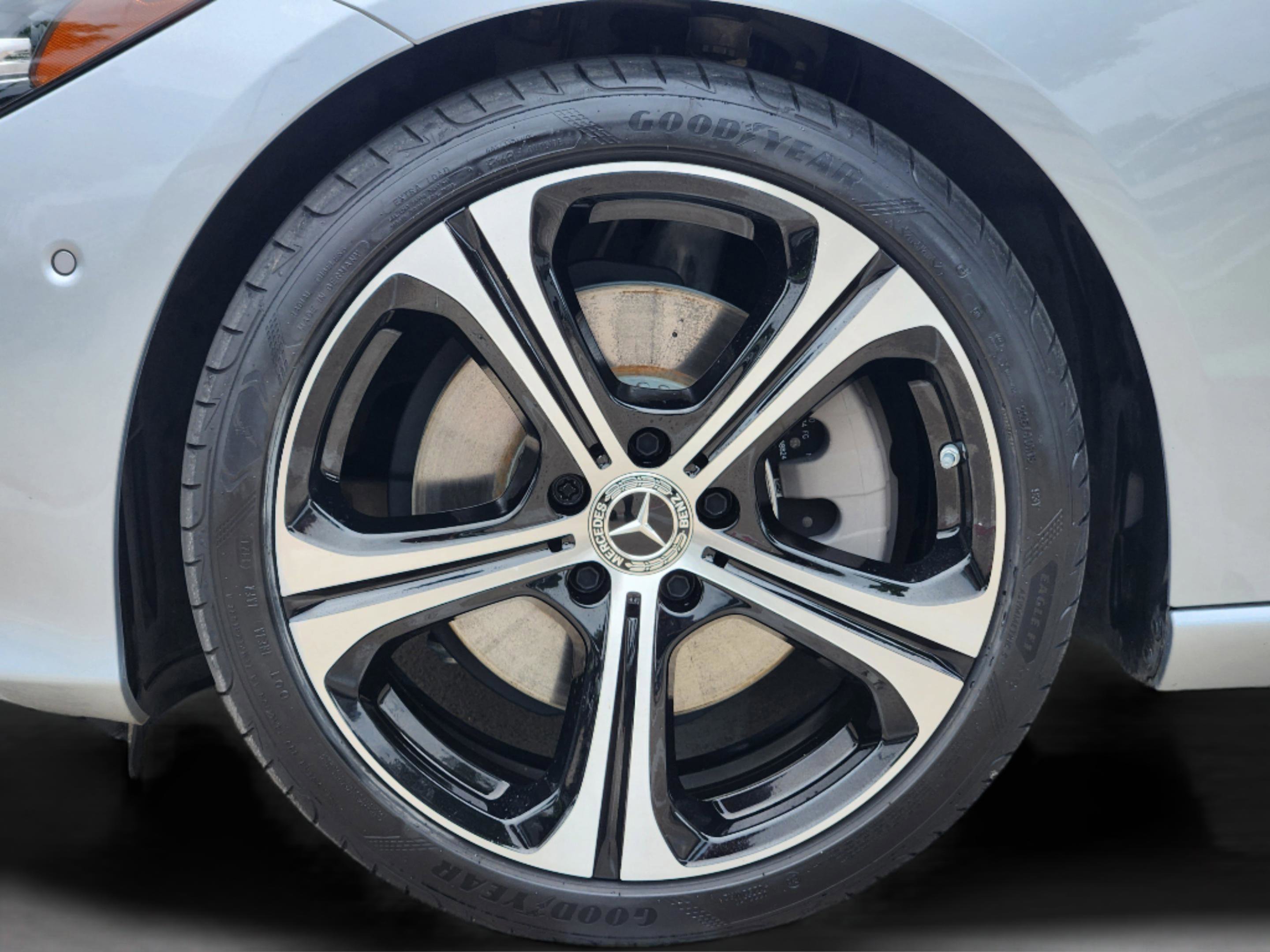 Certified 2025 Mercedes-Benz C 300 Sedan image 30