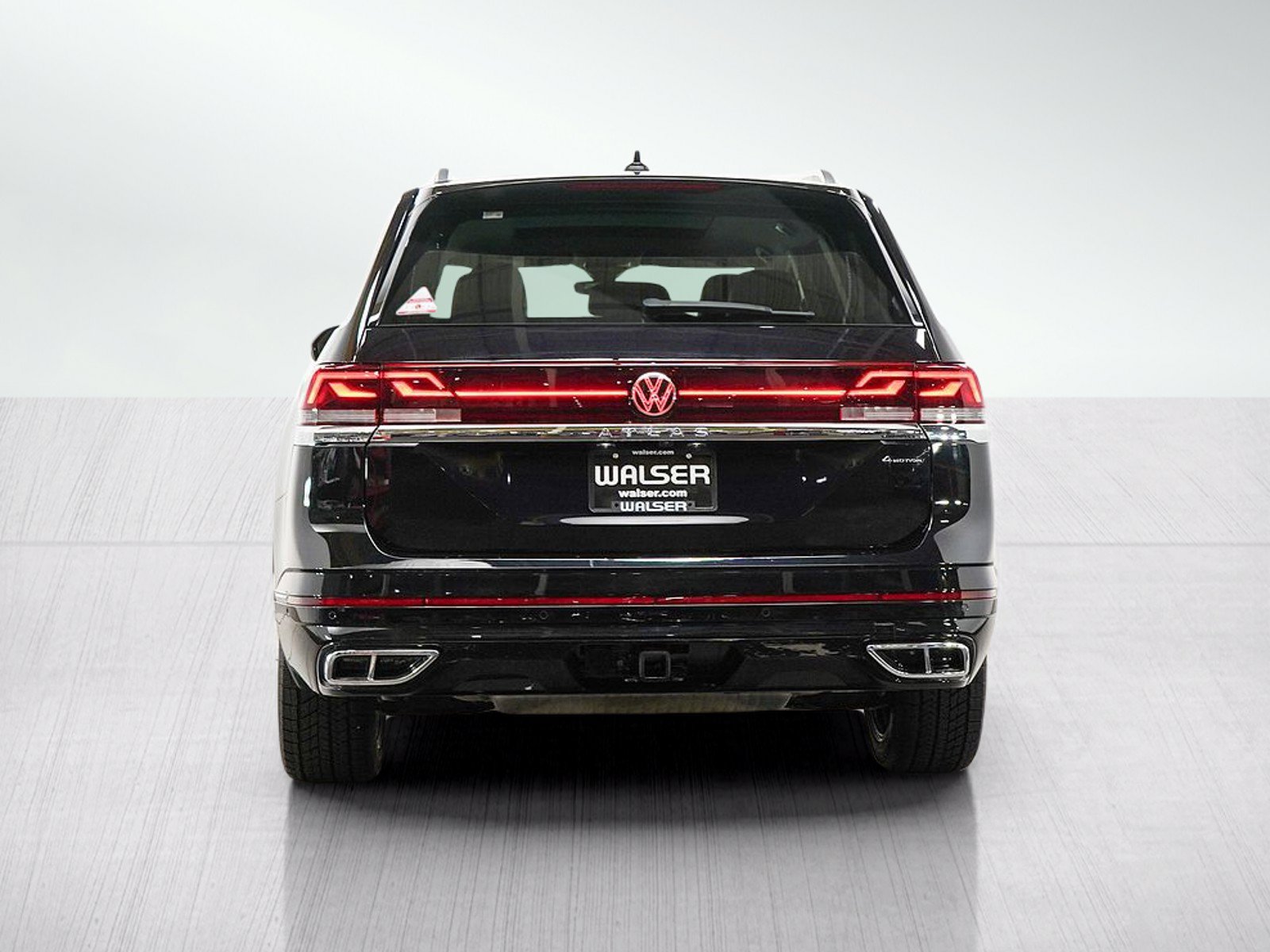 Used 2024 Volkswagen Atlas SEL Premium R-Line AWD/4WD image 4