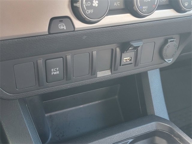 Used 2022 Toyota Tacoma SR w/ SR Convenience Package image 26
