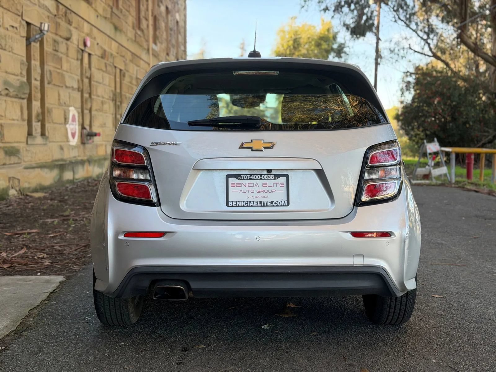 Used 2020 Chevrolet Sonic LT FWD image 5