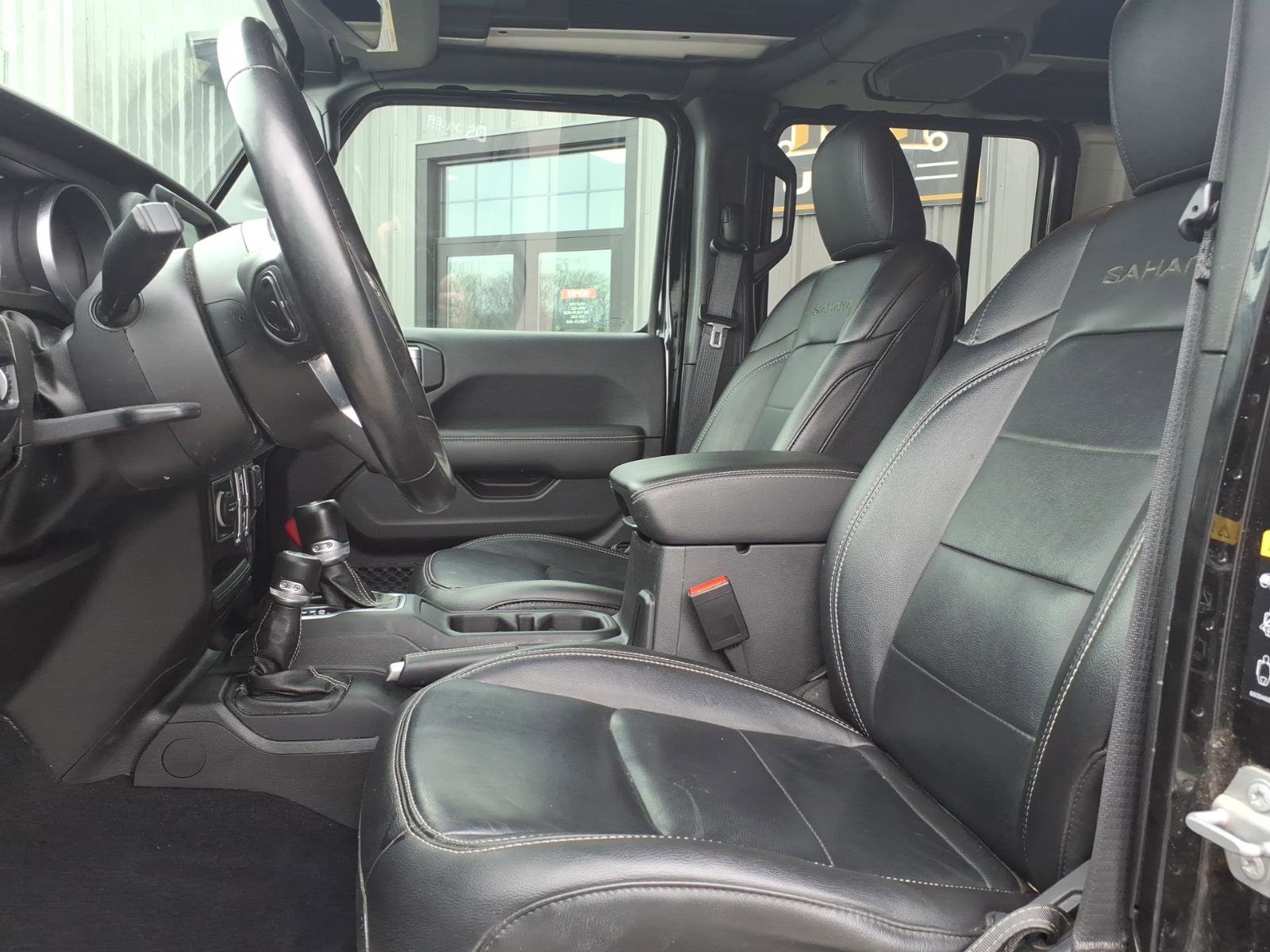 Used 2023 Jeep Wrangler Unlimited Sahara w/ Cold Weather Group image 7