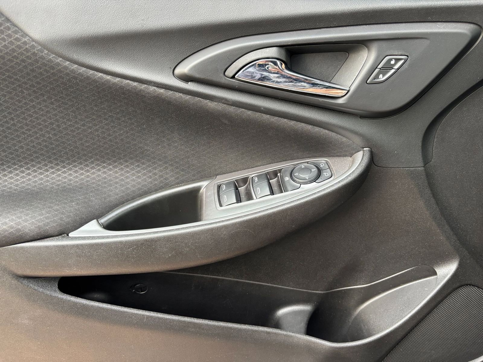 Used 2023 Chevrolet Malibu LT image 18