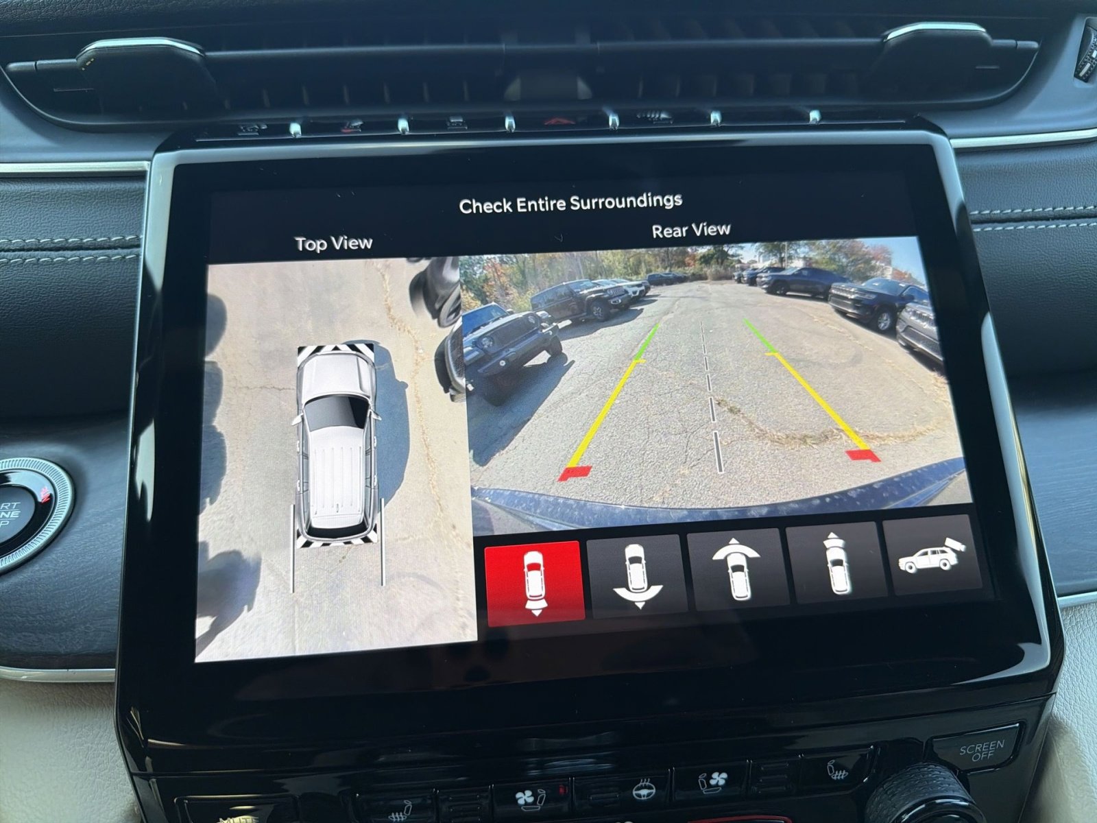 New 2025 Jeep Grand Cherokee Limited w/ Luxury Tech Group II image 19