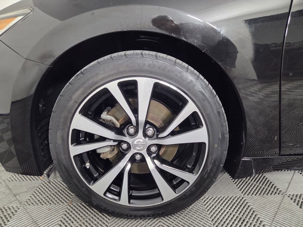 Used 2017 Nissan Maxima 3.5 S FWD image 8
