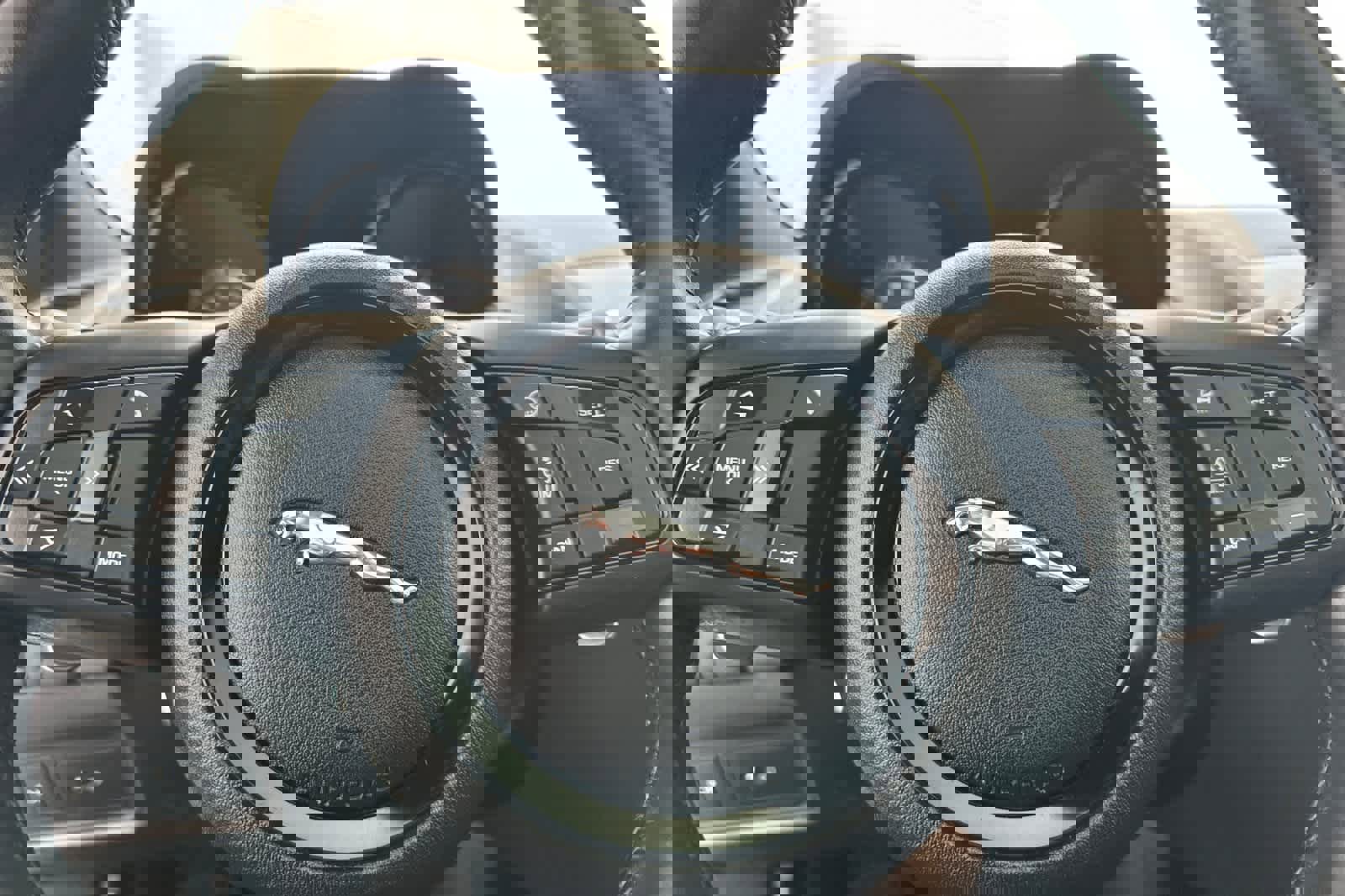 Used 2018 Jaguar F-TYPE R-Dynamic image 28