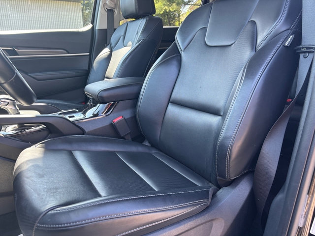 Used 2025 Kia Telluride S FWD image 14