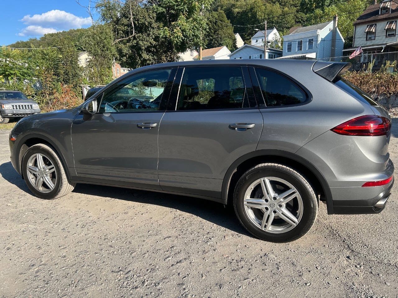 Used 2016 Porsche Cayenne AWD/4WD image 7