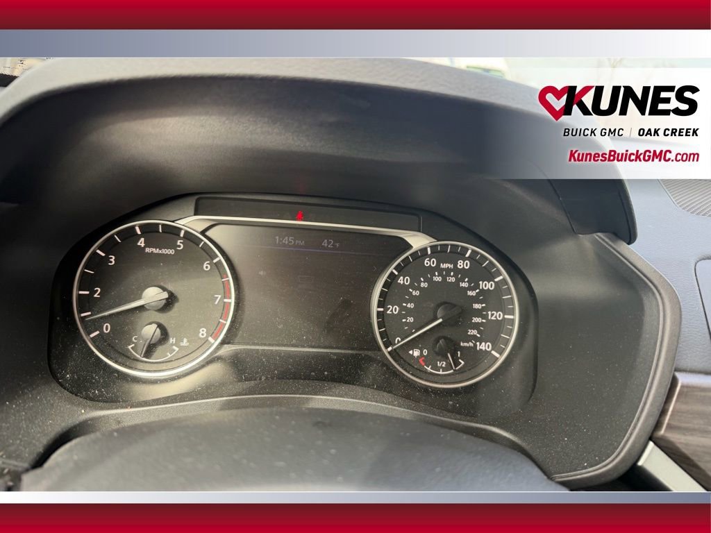 Used 2025 Nissan Altima 2.5 SV FWD image 18