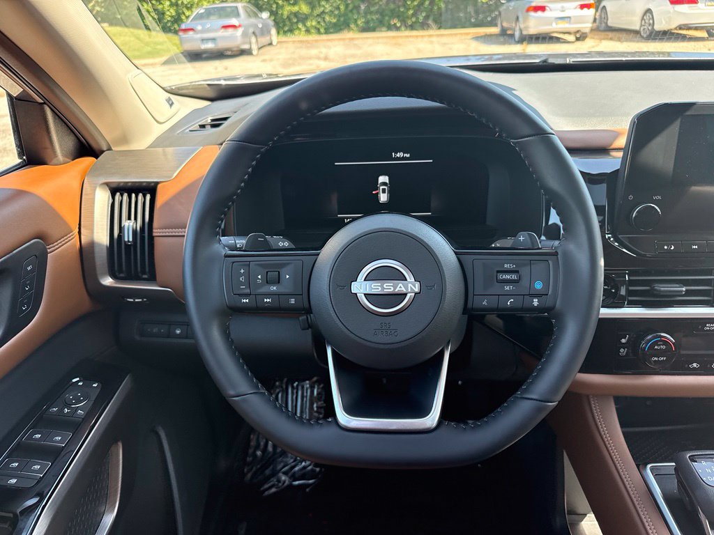 Used 2025 Nissan Pathfinder Platinum w/ Cargo Package AWD/4WD image 16
