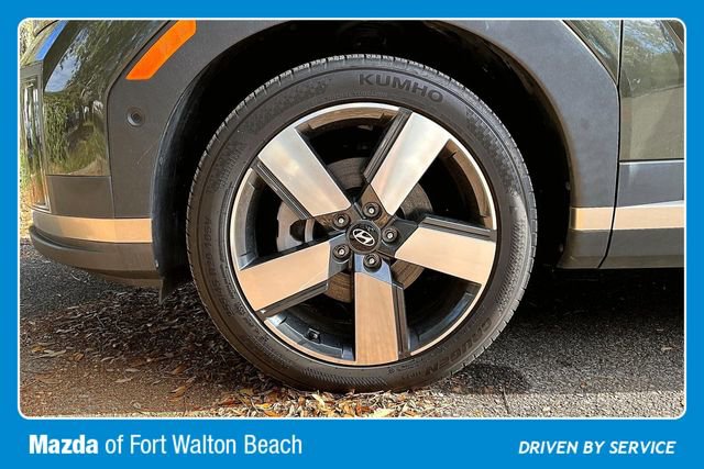 Used 2024 Hyundai Santa Fe Limited image 30