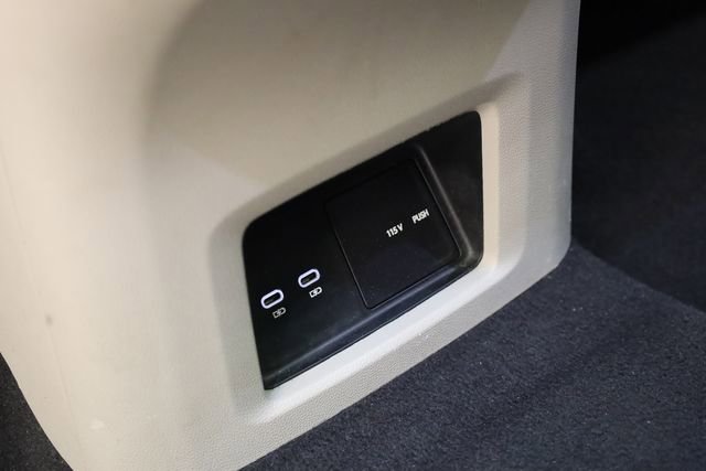 Used 2024 Volkswagen Atlas SEL Premium R-Line AWD/4WD image 32