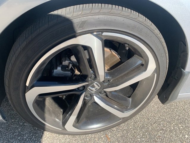 Used 2020 Honda Accord Sport image 11
